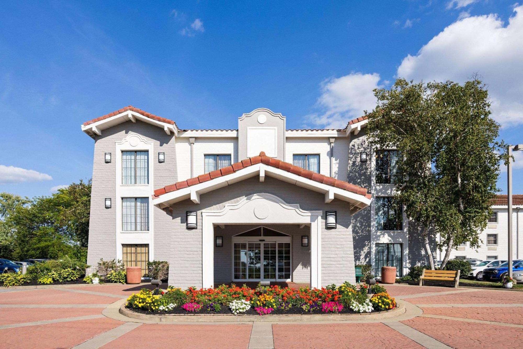 La Quinta Inn By Wyndham Pittsburgh Airport Moon Township Eksteriør bilde
