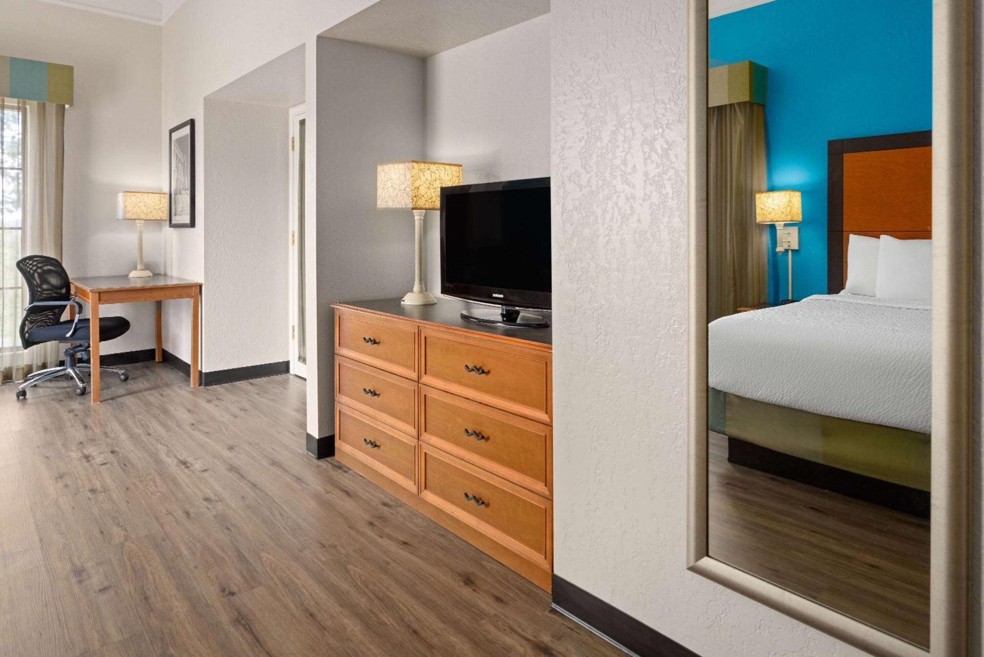La Quinta Inn By Wyndham Pittsburgh Airport Moon Township Eksteriør bilde